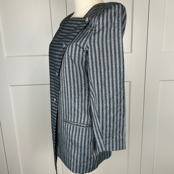 One of a Kind Asymmetrical Blazer - Picture 2 of 7